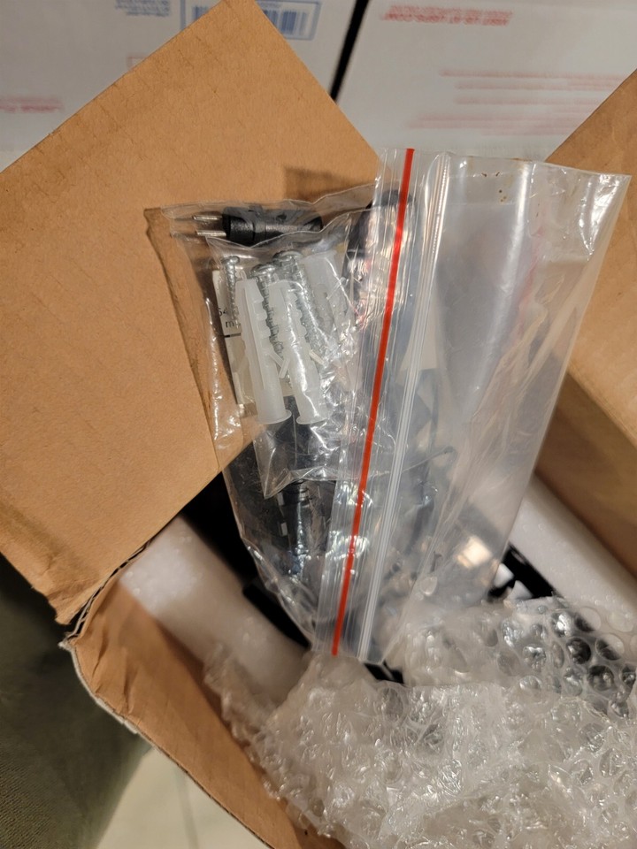 HB LowVoltage 300w Landscape Lighting Transformer DIY300PS w/Dusk