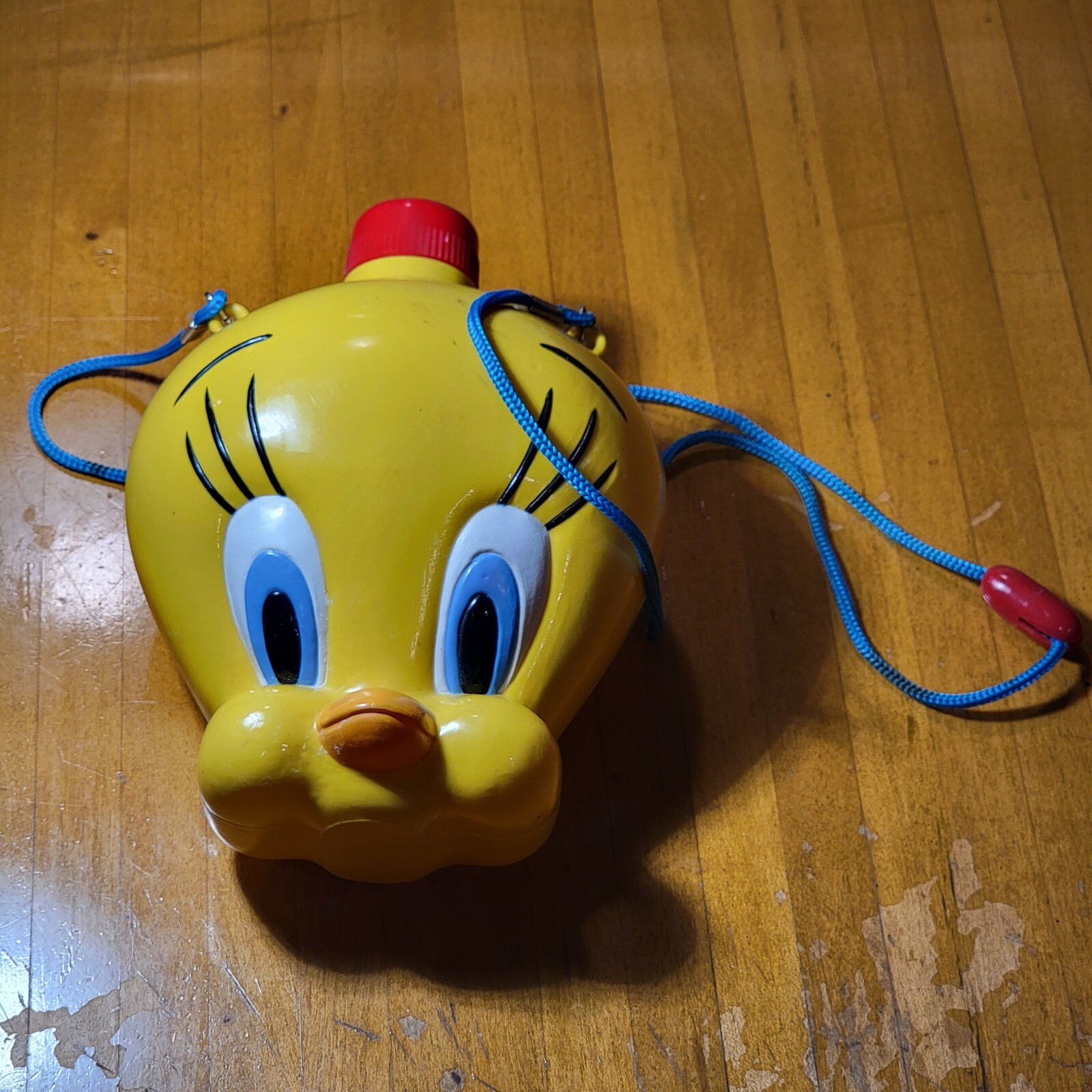 1996 Warner Brothers Tweety Bird Children’s Water Canteen Water Container