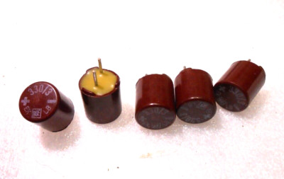 5 Stück  ROE 330µF 3V  ,105°C rote Elkos von Roederstein