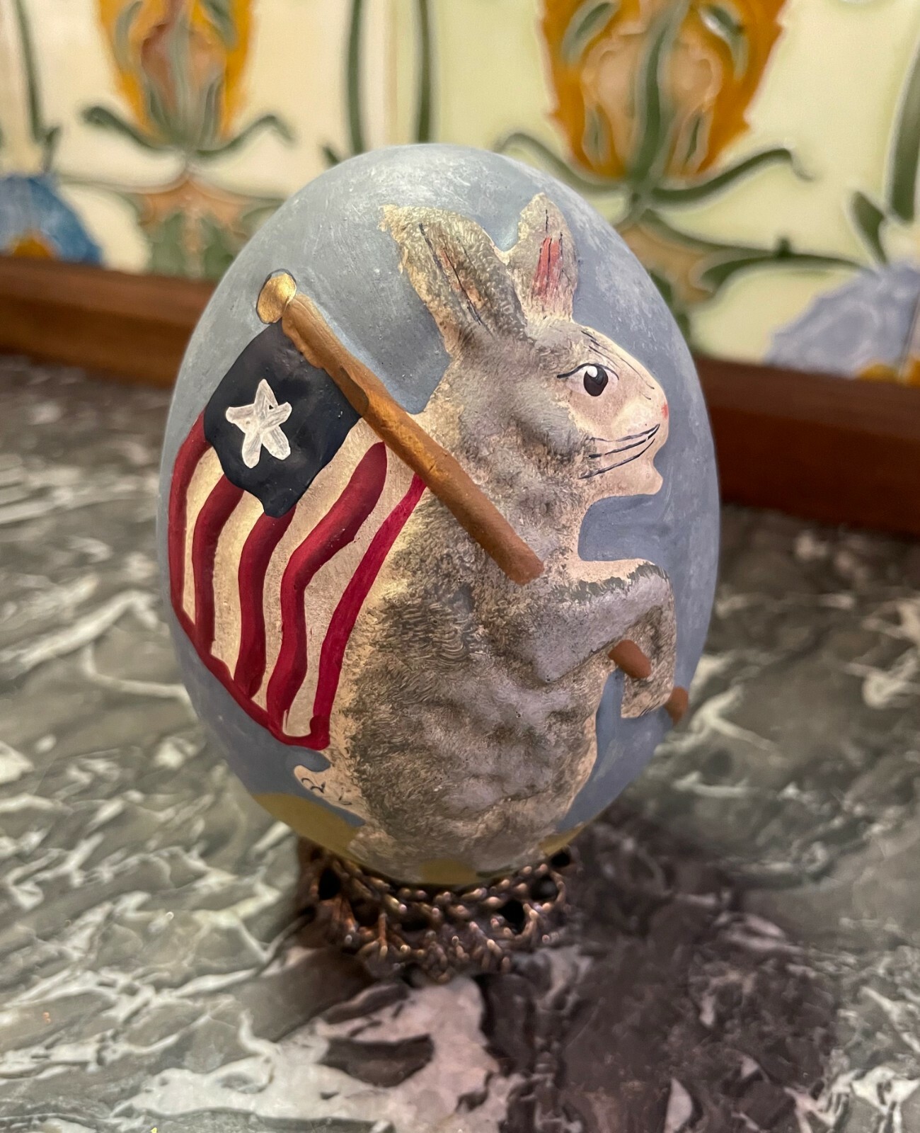Walnut Ridge Collectibles circa 2002 Easter Patriotic Egg with Rabbits ...