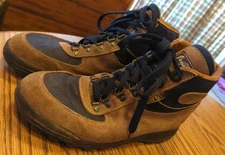 VINTAGE 1990 VASQUE SKYWALK GORE TEX 7533 MENS 10.5 M HIKING BOOTS 90s 🥾