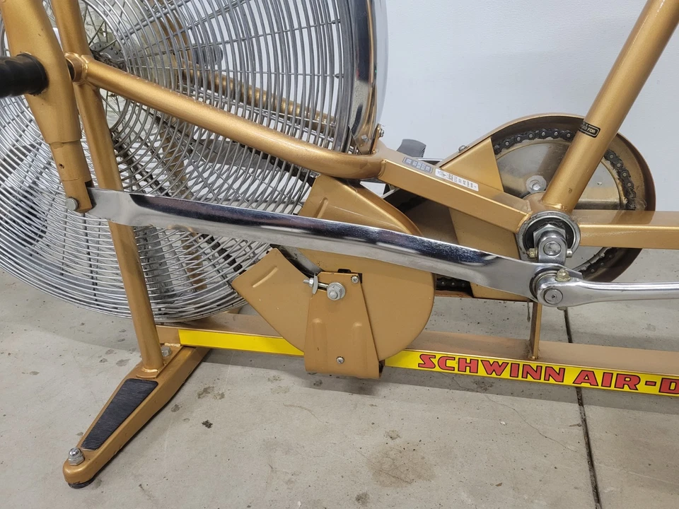 *Vintage GOLD SCHWINN AIRDYNE fitness EXCERCISE BIKE w/ RARE reading stand CLEAN - Image 4 of 4