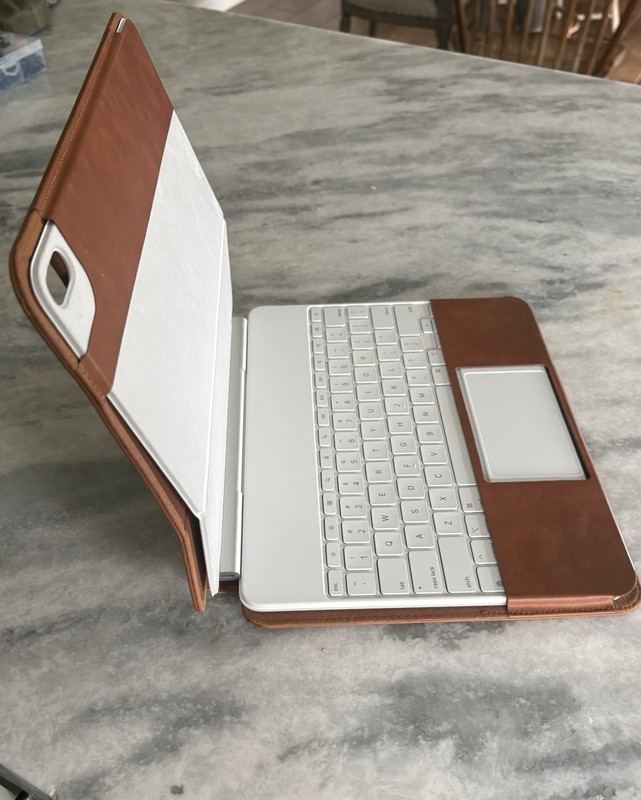 Apple Magic Keyboard iPad Air 13-inch  /Brown Faux Leather Keyboard Folio Case