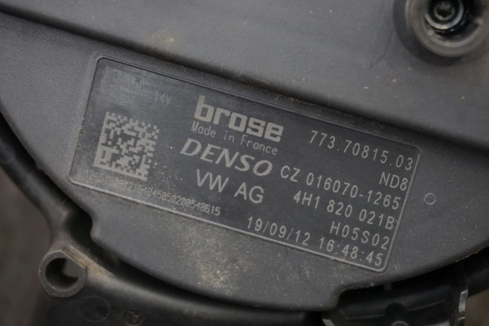 Conjunto de motor soplador HVAC OEM 4H1820021A Audi A7 A8 S7 S8 2013-17 Foto 3 de 4