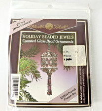 Mill Hill 3D Holiday Beaded Jewels Counted Glass Bead Ornaments Kit Treasure Box