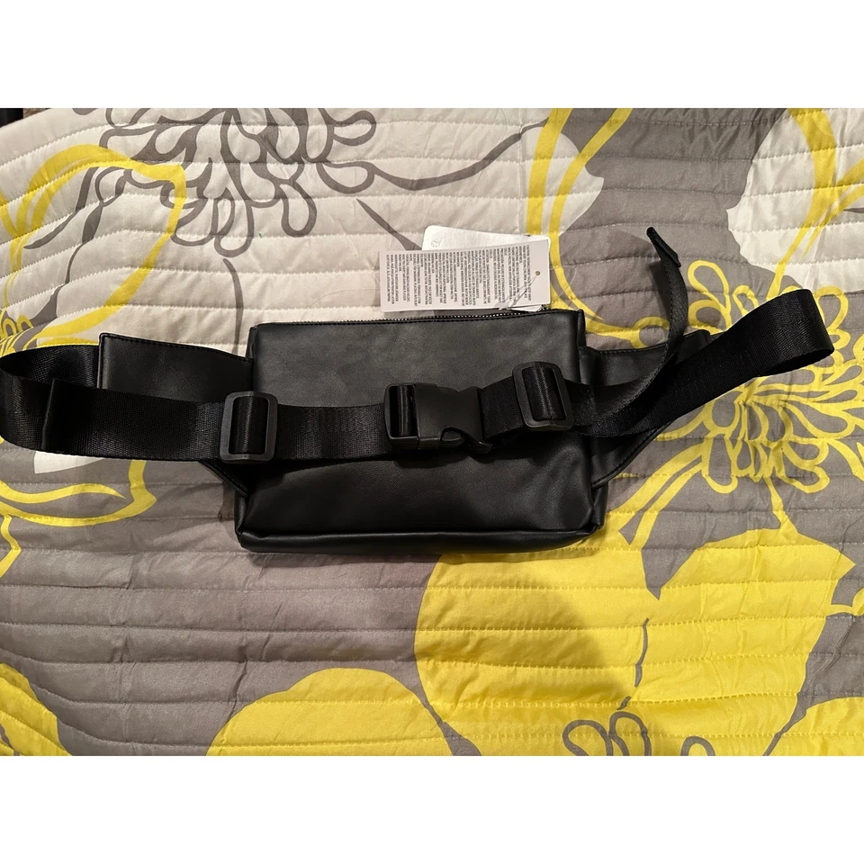 Bolso Bandolera Darth Vader Galaxy Star Wars Parques Disney Riñonera Nuevo sin Etiquetas Foto 2 de 4