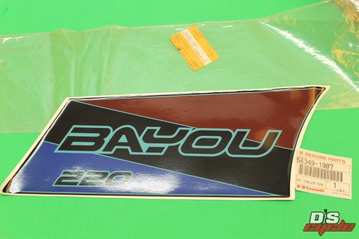 NOS KAWASAKI 1992 KLF220 FRONT FENDER PATTERN RH PART# 56049-1987