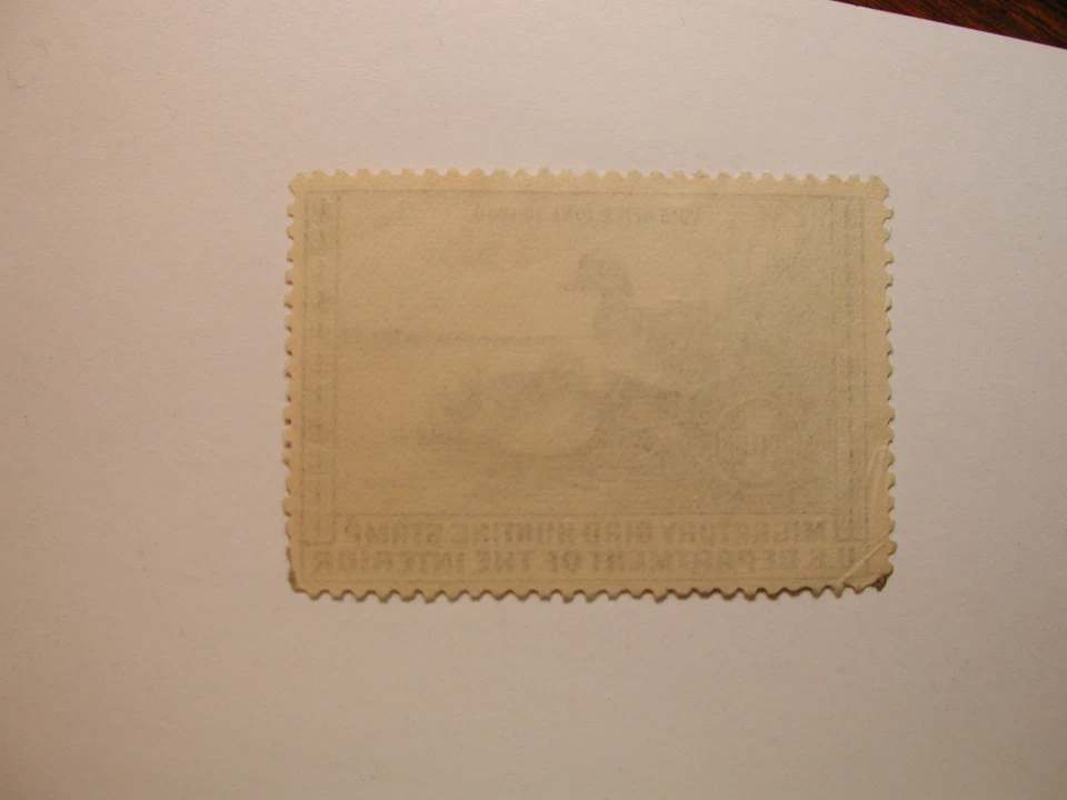 U.S. Stamp Scott #RW6 US Department of Agriculture $1 Migratory Bird Hunting ... - Image 2 of 2