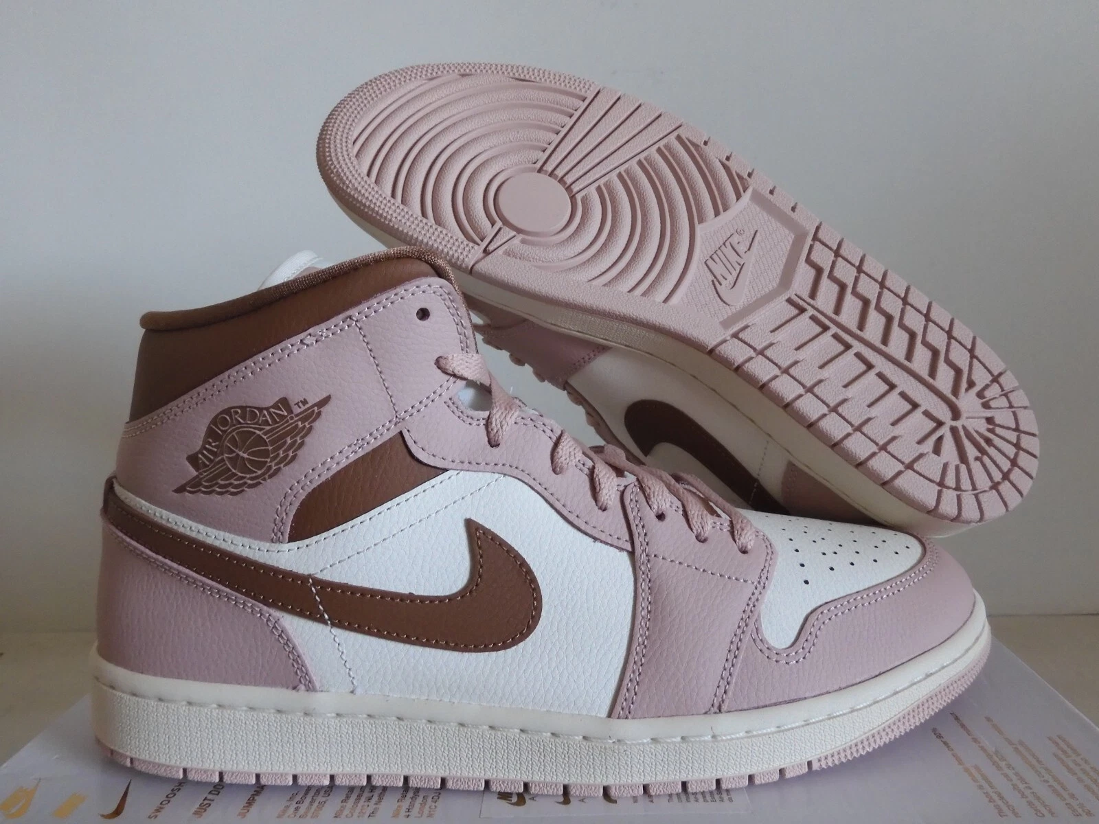 Nike Air Jordan 1 rosa medio Oxford marrone donna taglia 12 uomo taglia 10 5 [BQ6472 620]