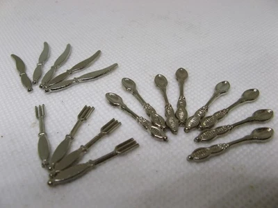 Puppenhaus - Zubehör - Maßstab 1:12 Besteck 17 tlg- Øca 2,5cm (329) - Bild 1 von 3