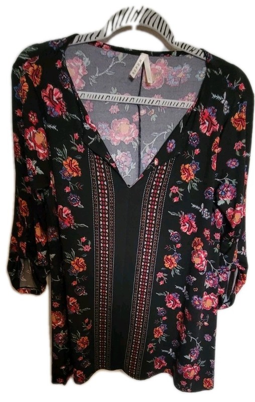 NWT Roper SM Floral Black Background  Tunic 3/4 Sleeve VNeck Cowgirl Rodeo Core 