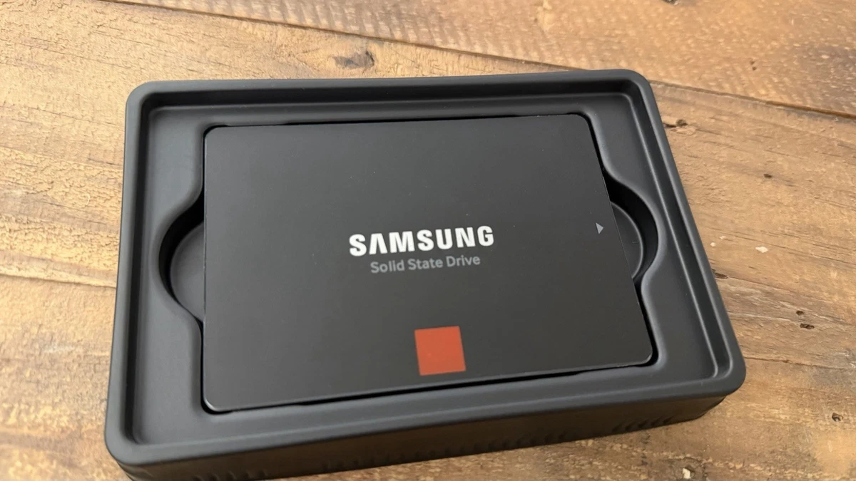 Preços baixos em Discos rígidos de 256 GB (HDD, SSD e NAS) da