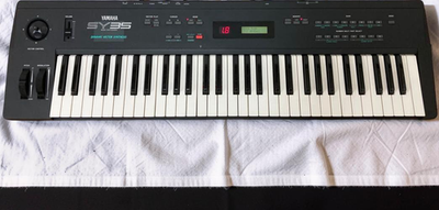 YAMAHA SY35 シンセサイザー ヤマハ 36鍵 Yamaha SY35 Dynamic Vector Synthesizer Keyboard No Power Supply