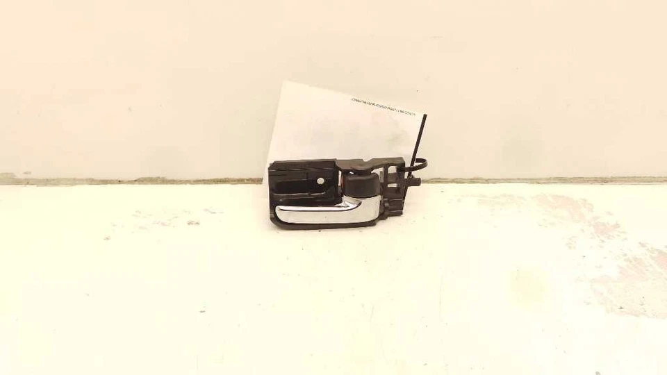 2008 SCION TC PASSENGER SIDE FRONT INTERIOR DOOR HANDLE  - Image 3 of 4