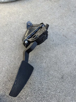2009-2021 DODGE RAM 1500 ACCELERATOR PEDAL 68043161AD - Image 1 of 4