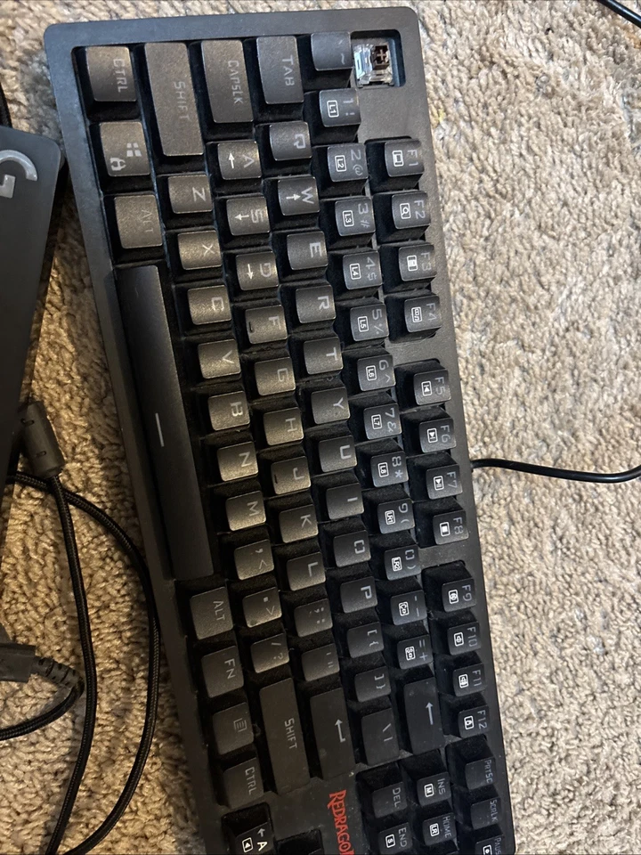 logitech 35, dragón rojo 10 + envío Foto 4 de 4