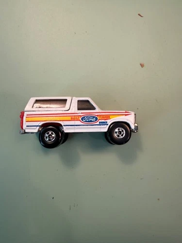 VTG Hot Wheels 1980 Built Ford Tough Bronco White Flames w/ Red Motorcycle