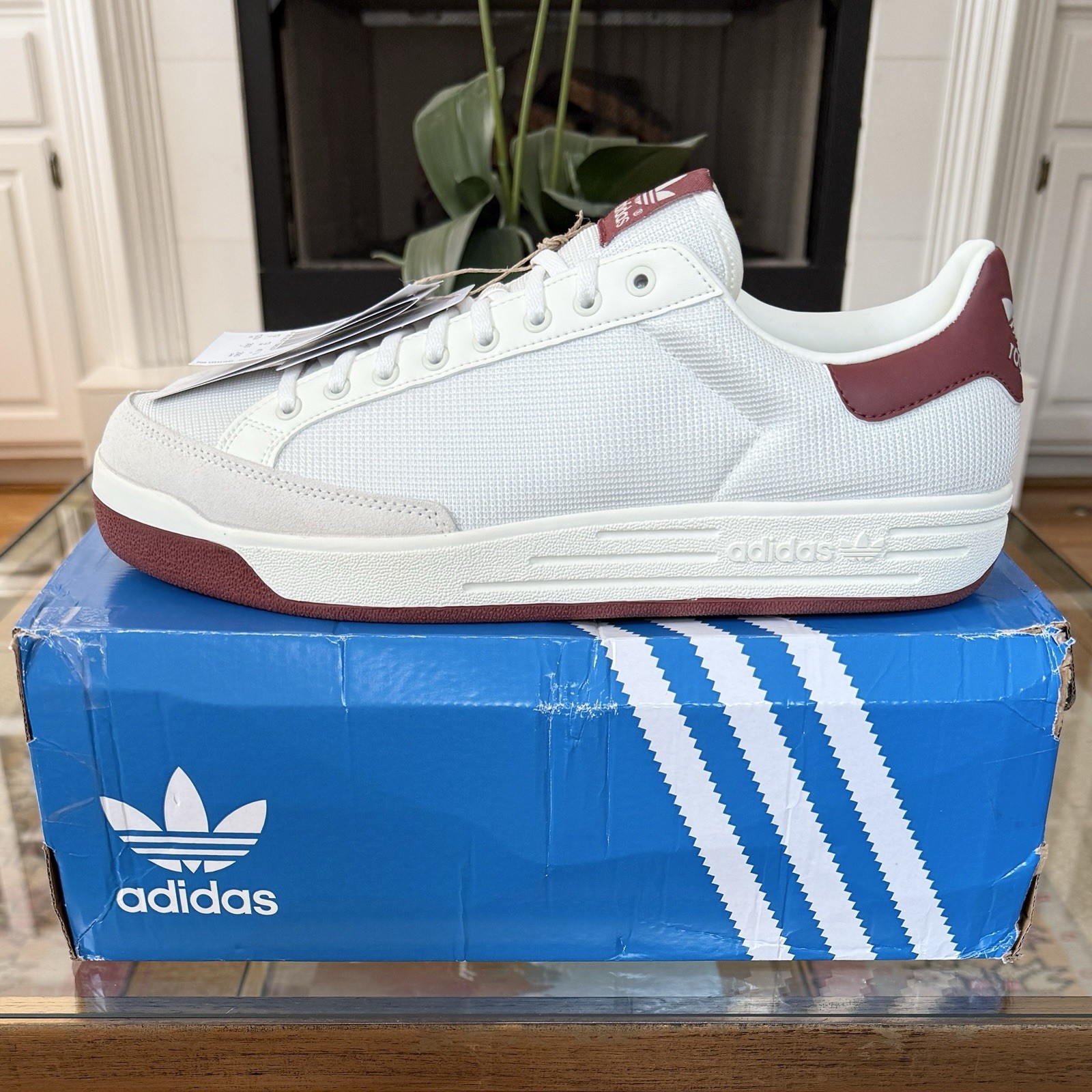 SAOLA Taglia 10 5 Adidas Rod Laver Off White Ruby JQ2474 SPEDIZIONE IN GIORNATA