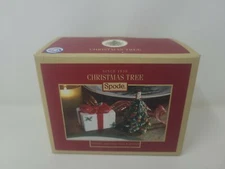 Spode Christmas Tree - Tree and Gift Box Salt and Pepper Shakers
