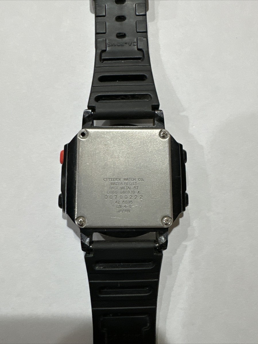 Citizen Windsurfer D060 42-8035 Digital Diver Watch Black Case