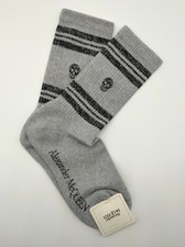  115 Alexander McQueen Women's Light Grey Metallic Mid-Calf Socks M 584618 8160