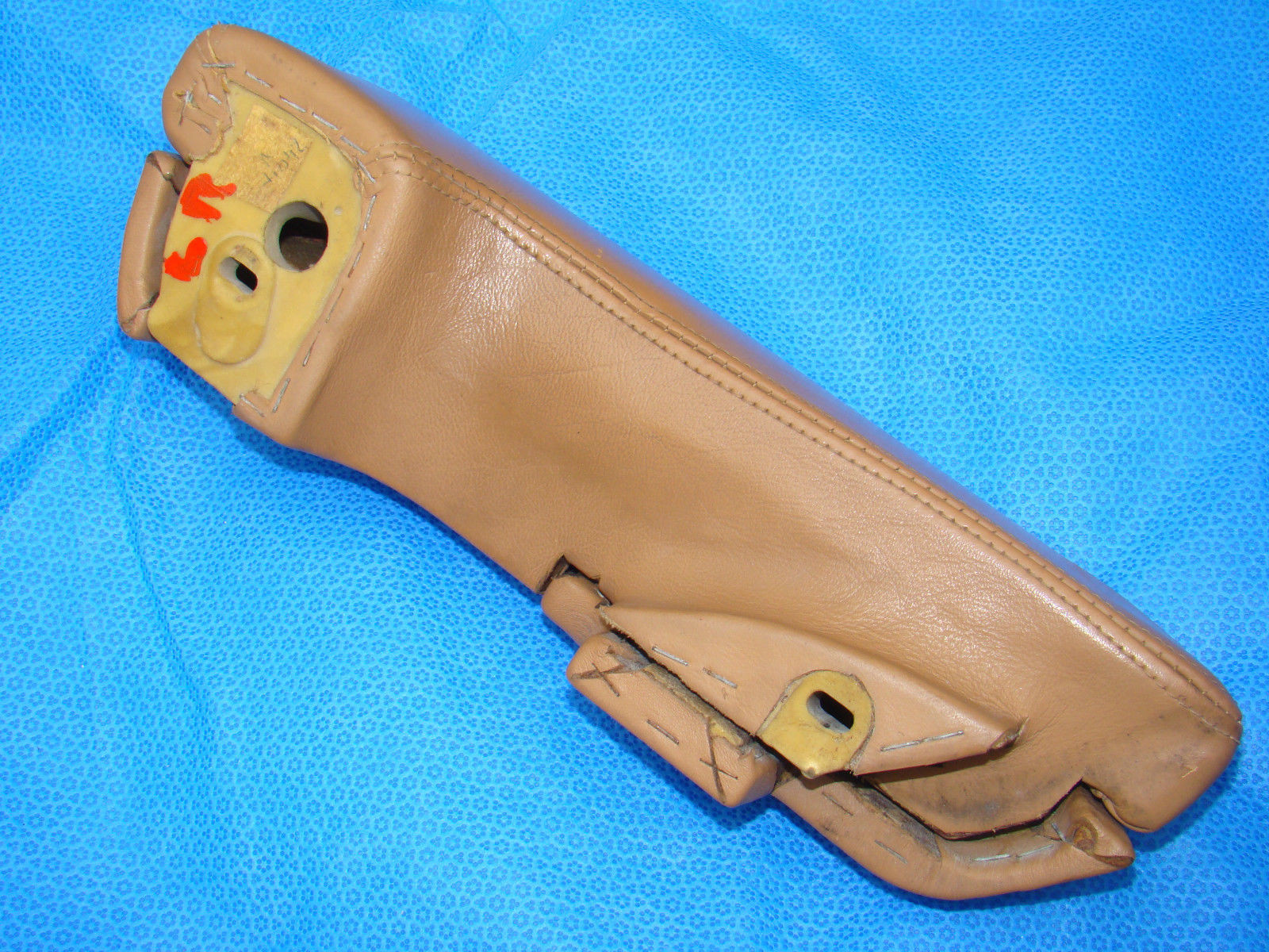 ROLLS ROYCE DOOR ARMREST REAR LEFT TAN LEATHER SILVER SPUR 90 OEM