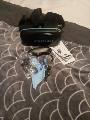 Utopia 360 Virtual Reality 3D VR Headset w Bluetooth remote Controller