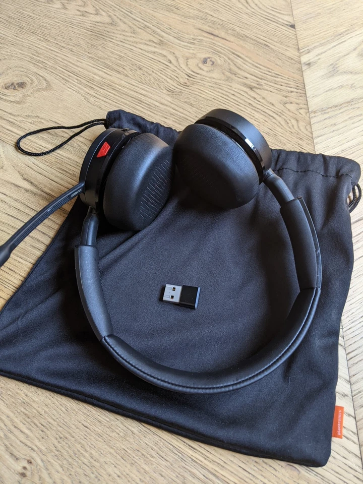 Cuffie bluetooth Plantronics Voyager 4220 UC - Immagine 3 di 4