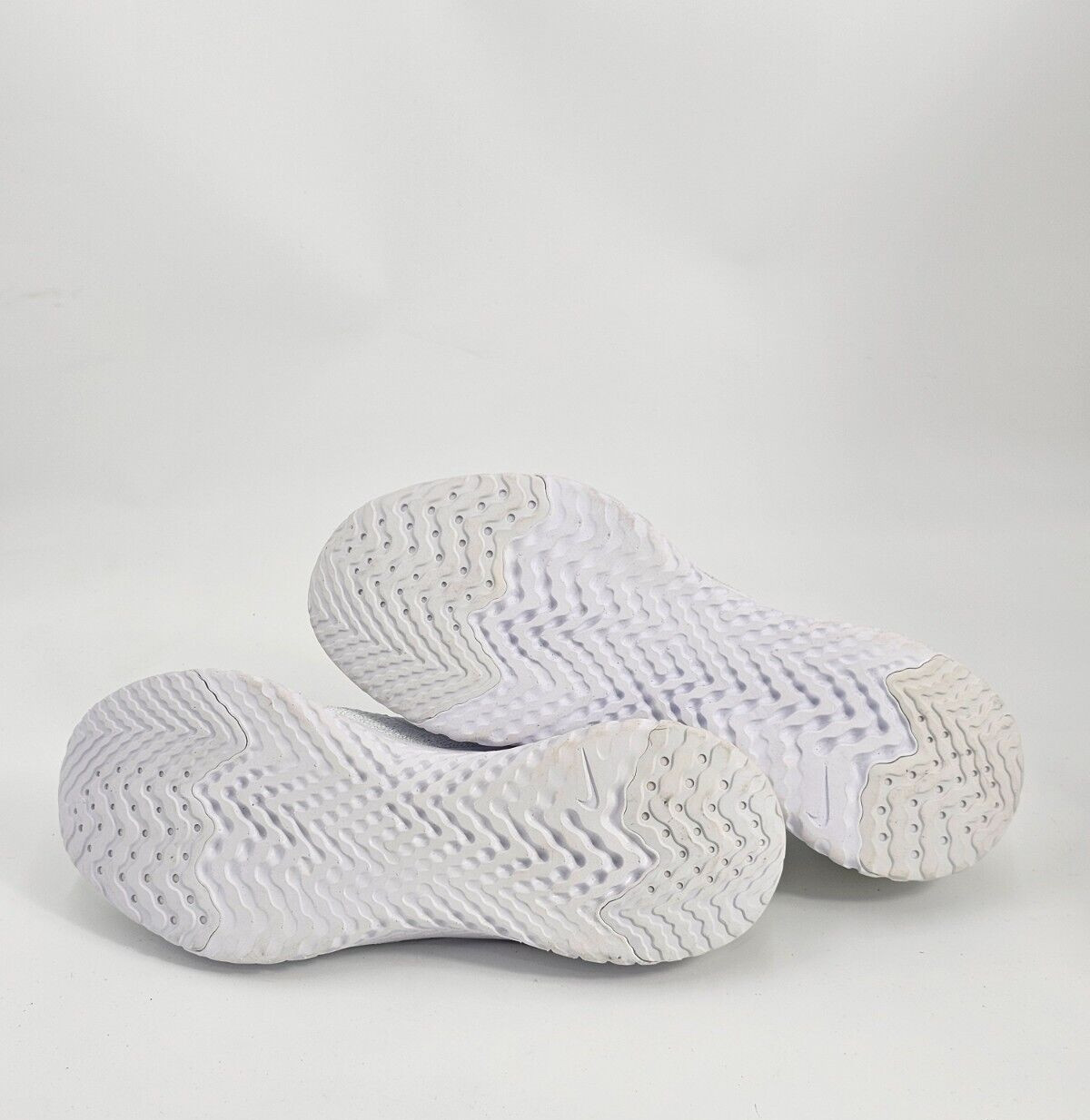 NIKE BV0415-100 EPIC PHANTOM REACT FLYKNIT WHITE WOMENS SNEAKER SIZE US 9 image 4