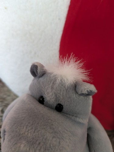 Juguete de peluche suave Nici hipopótamo gris con corazón en el vientre 7" - Imagen 2 de 10