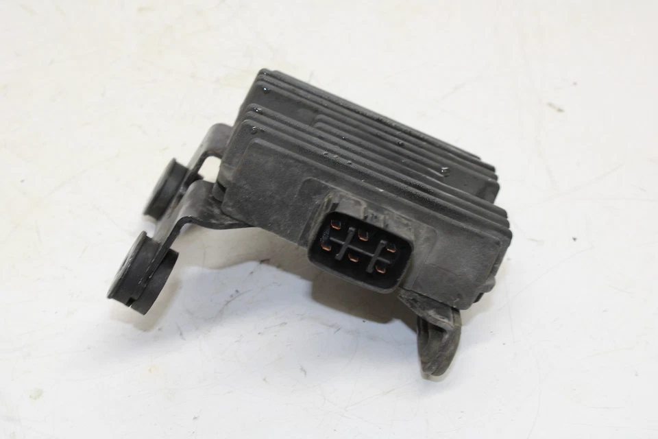 Regulador de voltaje rectificador Suzuki GS450ET 1981 Foto 2 de 4