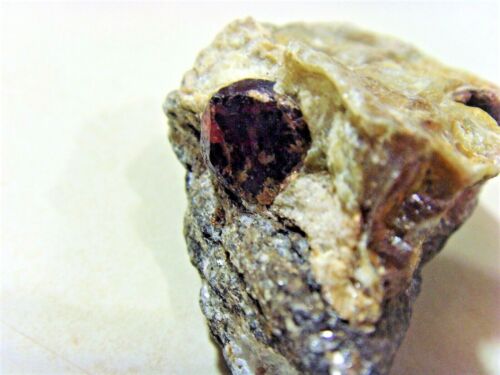 473 carats Russian red garnet crystal specimen in rock matrix reiki healer 51465 - Picture 2 of 9