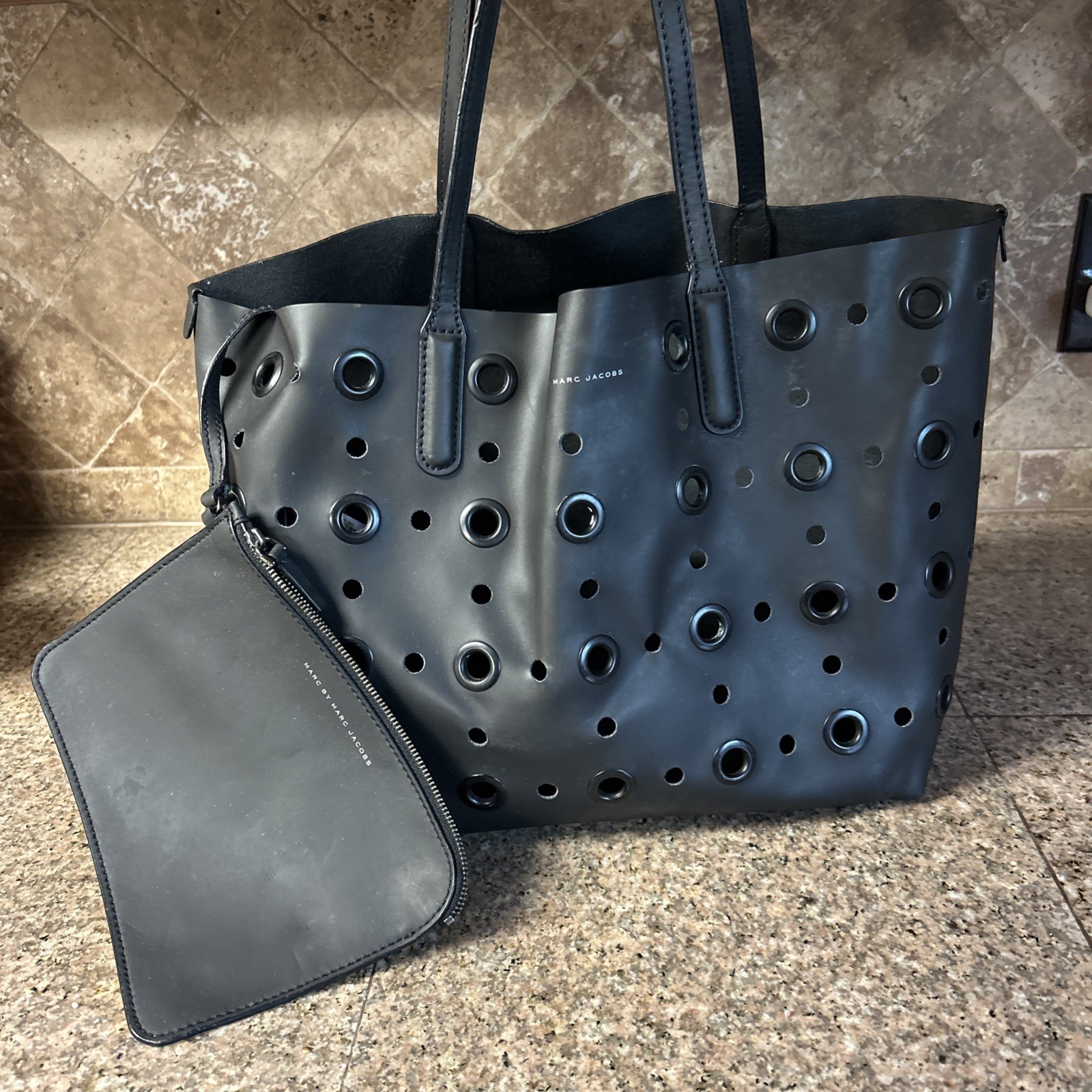Marc Jacobs Black Grommet Tote Bag Purse w/ Pouch Vintage Designer Y2K RARE
