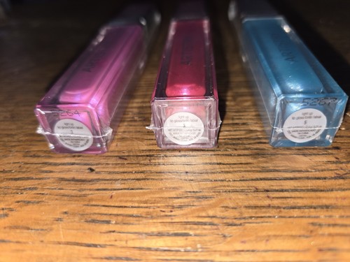 3 Brand NEW/Sealed Artistry Light-up Lip Gloss Pink, Purple & Blue #2, #3 & #5 - Picture 4 of 11