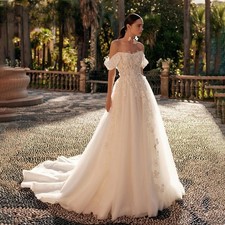 Elegant A-line Wedding Dresses Off The Shoulder Zipper Tulle Lace Appliques