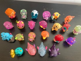 Hatchimals - CollEGGtibles Lot Of 23 Mini Animal Toys w pink purple blue wings