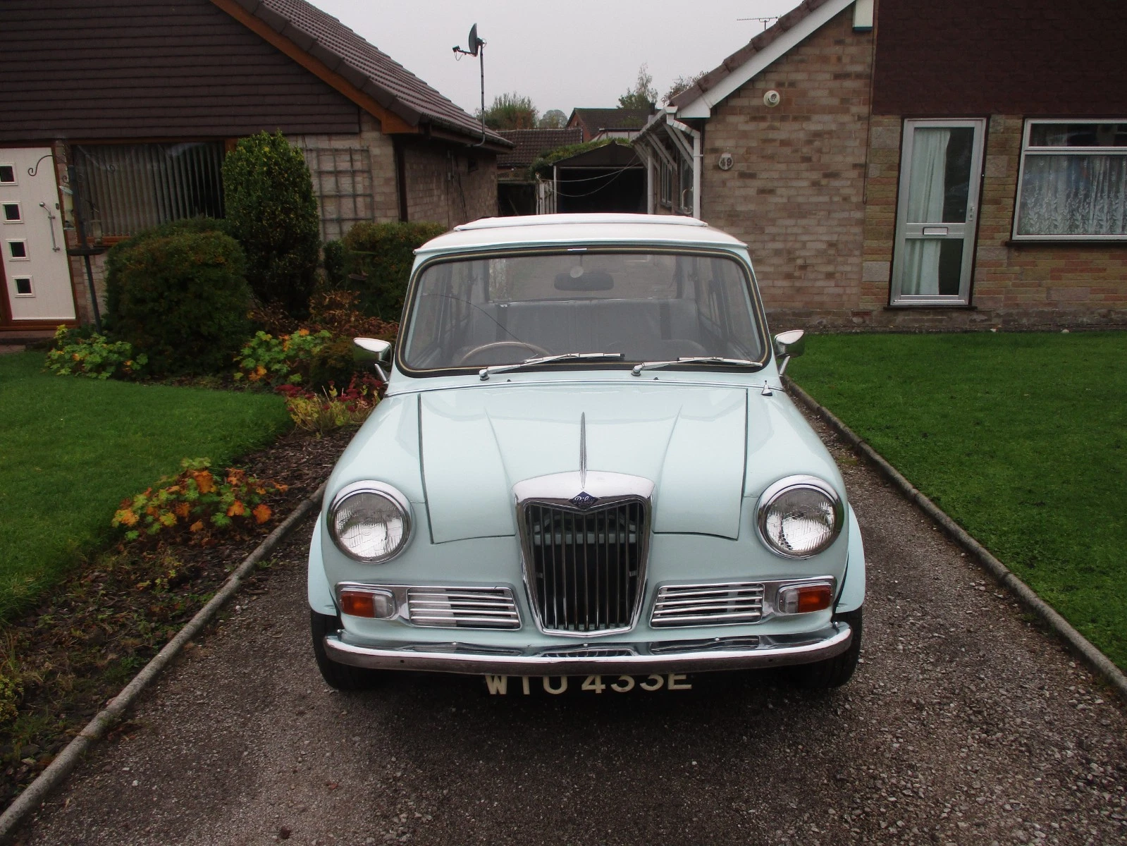 1967 Riley Elf Saloon