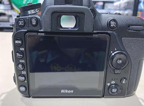 Nikon DSLR D7500 usata - Foto 2 di 10