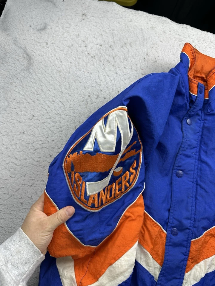Vintage Men’s Starter New York Islanders NHL Puffer Jacket 90s Sz L Blue - Image 4 of 4