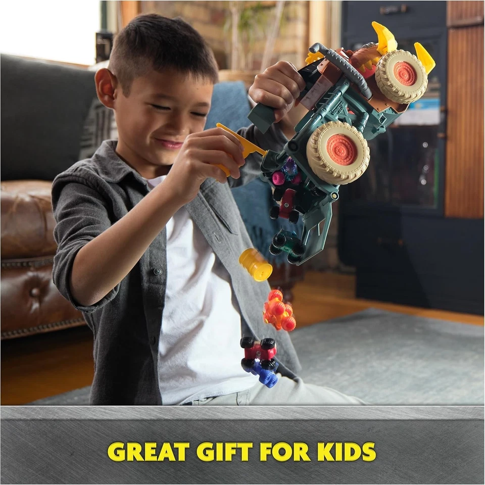 Monster Jam Mini Jam, Megalodon Mad Hog Chomper y Monster Truck - Image 3 of 3