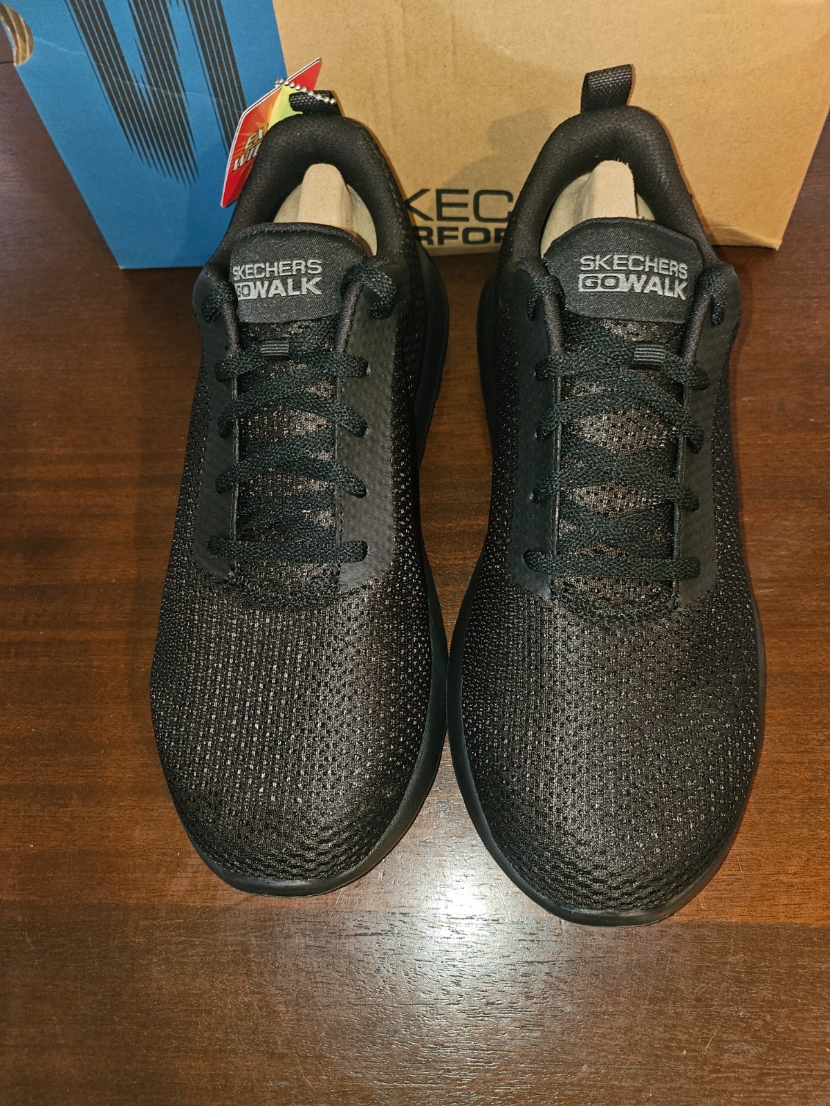 SKECHERS Go Walk Max Effort Shoes 54601/BBK Men's Size 9- NEW in Box