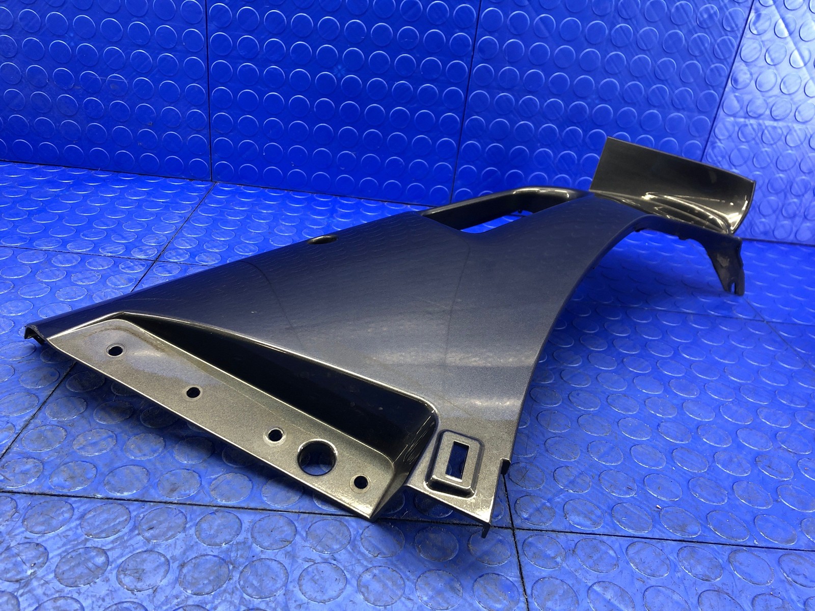 2016-2021 MCLAREN 570S OEM REAR RIGHT SPEAKER PANEL MOLDING PANEL 13A6587