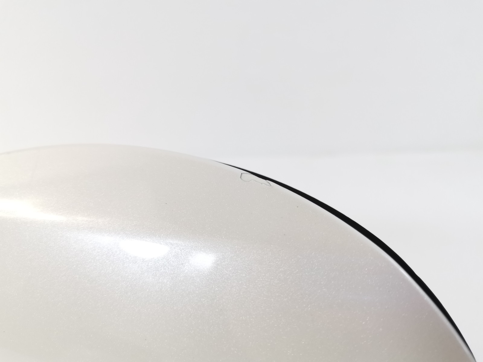 Maserati Ghibli RWD 3.0 2015 Fuel Tank Filler Cap Trim White Color OEM