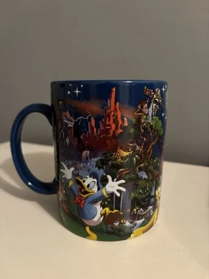 Walt Disney World Blue Coffee/Tea Mug Pre Owned Excellent Condition - Image 1 of 4