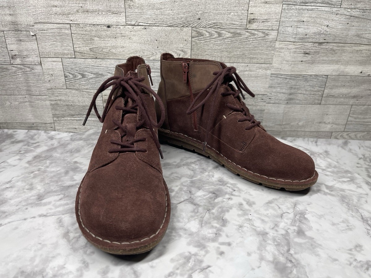 Clarks Black and Red Chukka Boots Desert Boots: Clarks Originals Chukka Boots | Clarks US main image 3