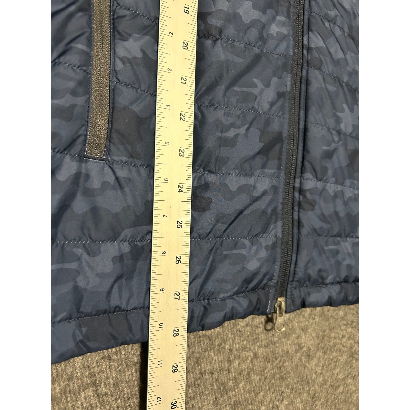 Peter millar hyperlight bomber jacket camo blue m… - image 11