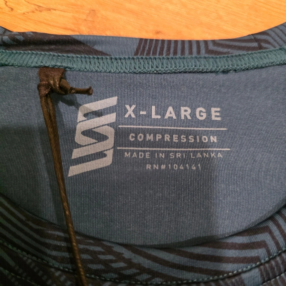 Second Skin Compression Long Sleeve Top Mens XL Blue Quatroflx Geometric NWT - Image 4 of 4