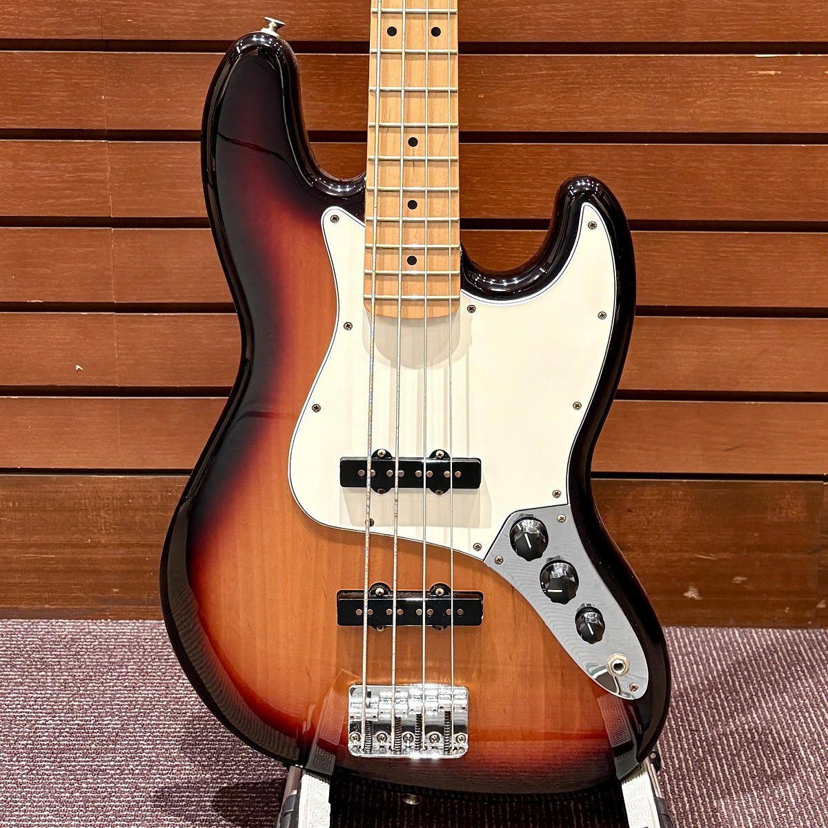 2022 Fender MexicoPlayer Jazz Bass with soft case