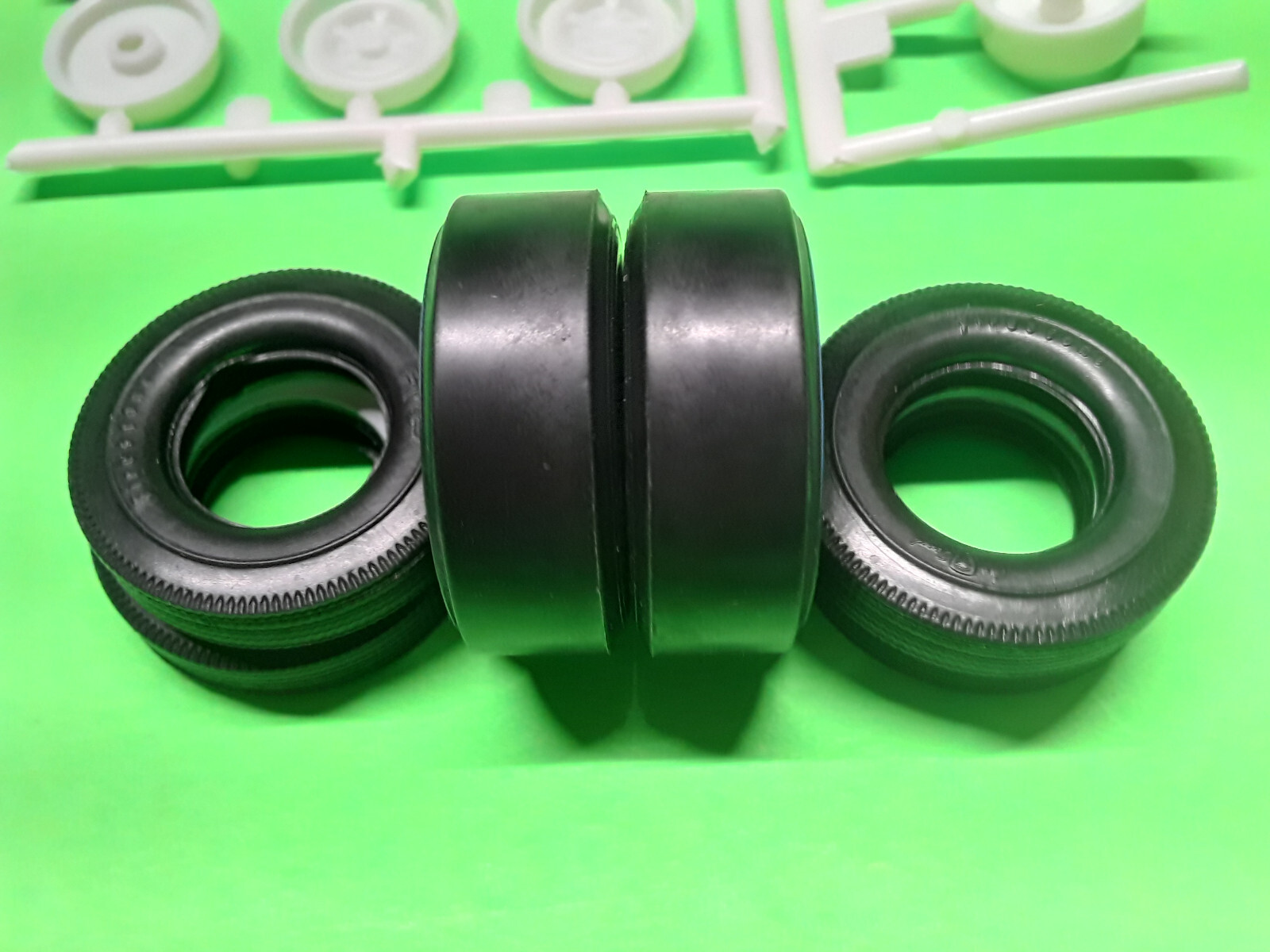 1962 Chevy Bel Air 1/25 Dog Dish Hubcaps Rim Whitewall Tires Goodyear