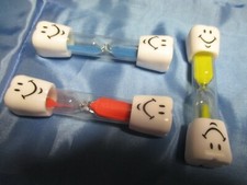 3  x   Zahnputz - Uhr / Zeitmesser f&uuml;r Kinder , Sanduhr ( " Eieruhr " ) ,  27 L